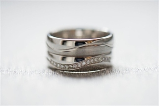 De marketingstunt achter de diamanten trouwring