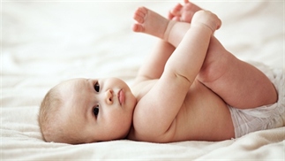 Lekt de luier van je baby 's nachts door? 17 tips!
