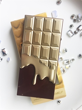 Review // I Heart Chocolate - Golden Bar