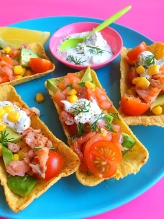 Taco Party Snacks met Avocado & Zalmsnippers