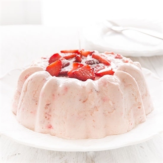 aardbeien bavarois met verse aardbeien