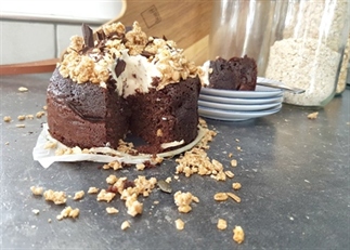 Brownie taart met cheesecake topping (Video)