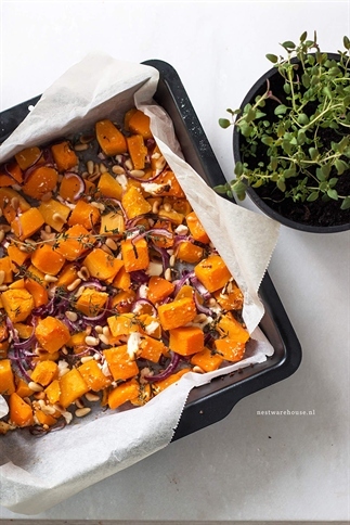 Geroosterde pompoen met feta en tijm