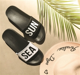 Lookbook: Life is better in pool slides