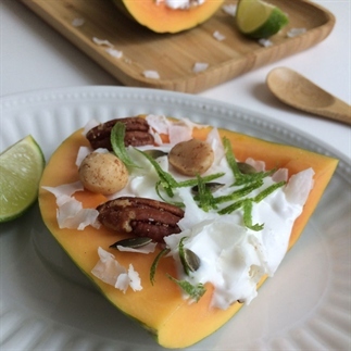 Papaya met kokosyoghurt