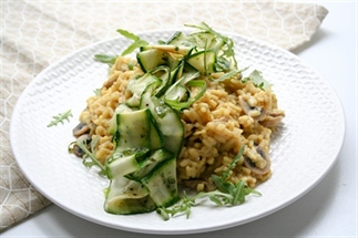 Saffraan risotto met gegrilde courgette