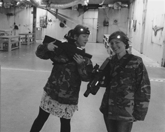 Zoek dekking! Lasertag bij Unit 13 in Sittard