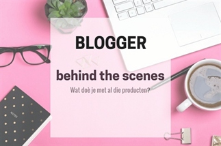 Blogger behind the scenes..