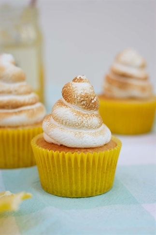 Citroen meringue cupcakes