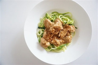 Courgetti recept met kipsate