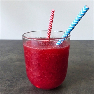 Granita met bramen/blauwe bessen smaak