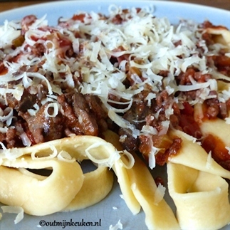 Pappardelle al ragù misto - pasta met vleessaus