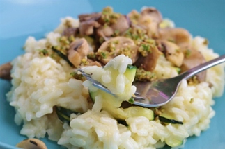 Risotto met paddenstoelen, courgette en gremolata