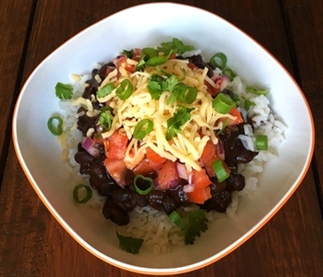 Simpele Burrito Bowl met zwarte bonen