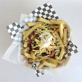 Vegan chilli fries