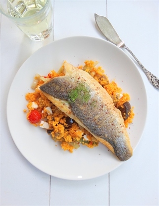 Zeebaars met tomatencouscous & geroosterde groente