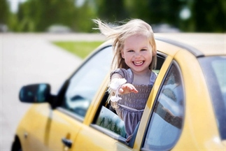 15 tips voor een (leuke) lange autorit met kids