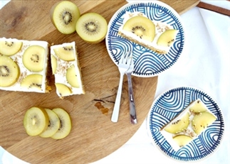 Dadel yoghurt kiwi taart