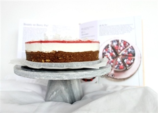 Oh my pie’s ”Bounty en (straw)Berry Pie”!