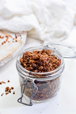 PINDAKAAS GRANOLA