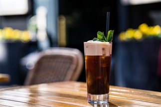 Zomers recept: ijskoffie & cocktail in één!