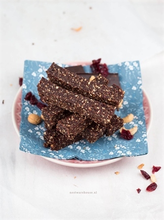 Dadelrepen met chocolade, sinaasappel en cranberry