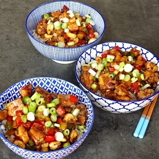 Snelle Cashew Kip met Rijst